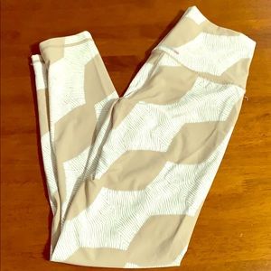 Aerie Chill & Play Leggings